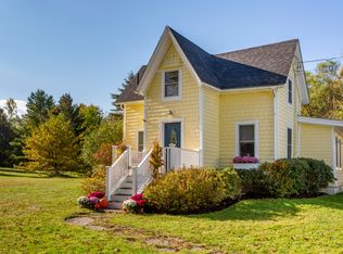 50 Limerock St, Camden, ME 04843
