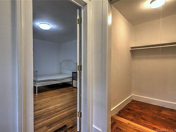 3rd image of 88 Bishop St Floor 1