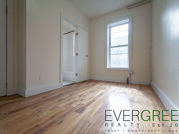 3rd image of 462 Lexington Ave #1A