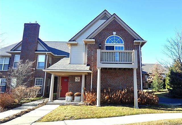 1st image of 28089 Carlton Way Dr #1