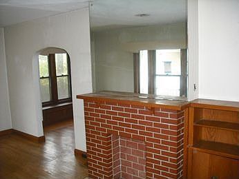 2nd image of 9 Bassett St