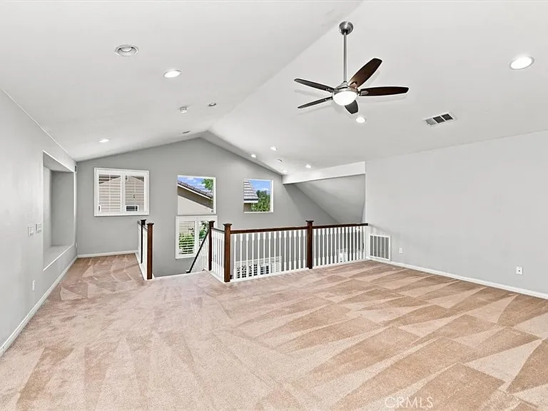 24939 Coral Canyon Rd — Photo 32