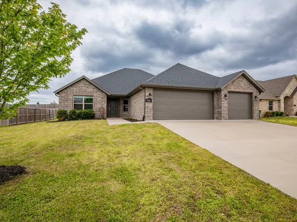 3551 Butterfly Ave, Springdale, AR 72764
