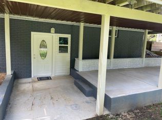 6431 Locust Ln, Sykesville, MD 21784