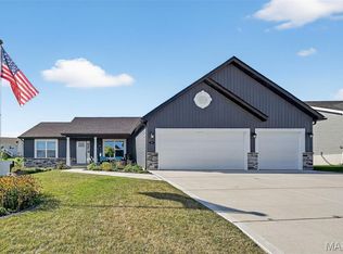 93 River Rock Dr, Moscow Mills, MO 63362