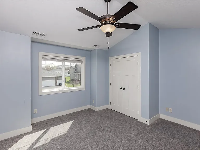 4104 Lakeland Ct — Photo 10