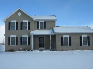 22 Bolton Trl, North Chili, NY 14514