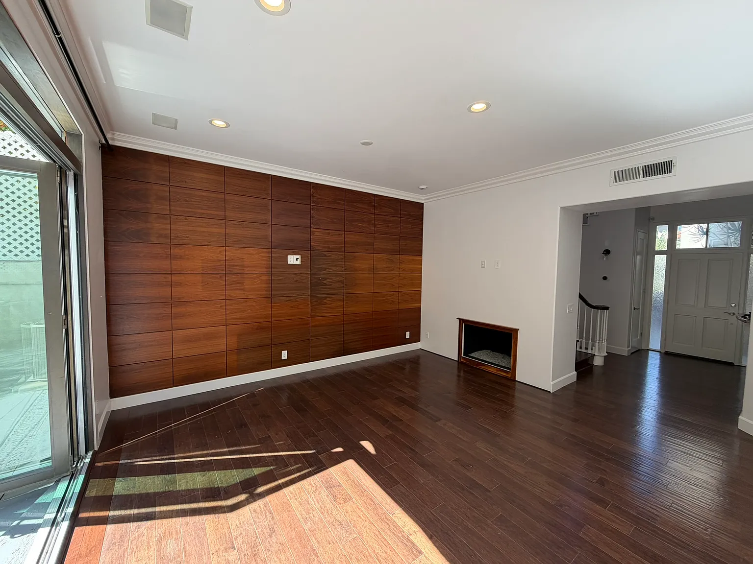 3 bed, 2174 sqft, $8,000 — Photo 4