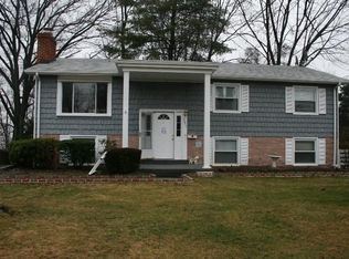 14047 Mathews Dr, Woodbridge, VA 22191