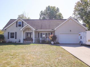 164 Nottingham Dr, Elyria, OH 44035