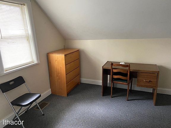 5th image of 67 Lincoln Ave #2