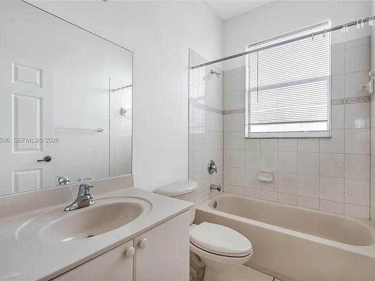 5271 SW 141st Ter — Photo 28