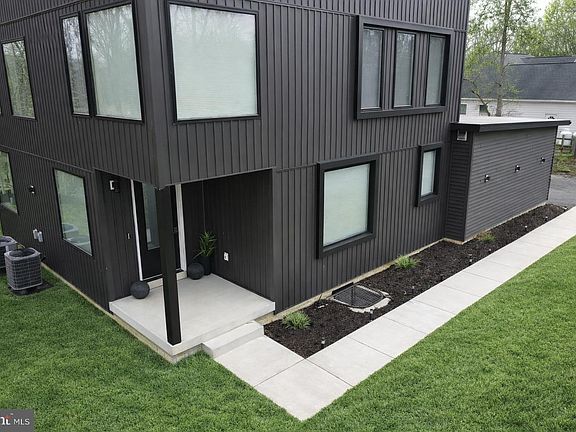 2nd image of 3249 Arundel On The Bay Rd