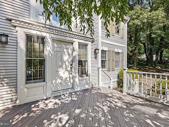 4th image of 1 Lighthouse Rd