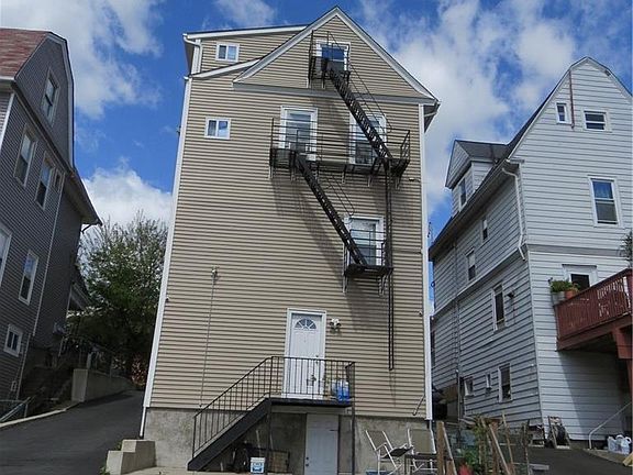 2nd image of 100 Waring Pl #3