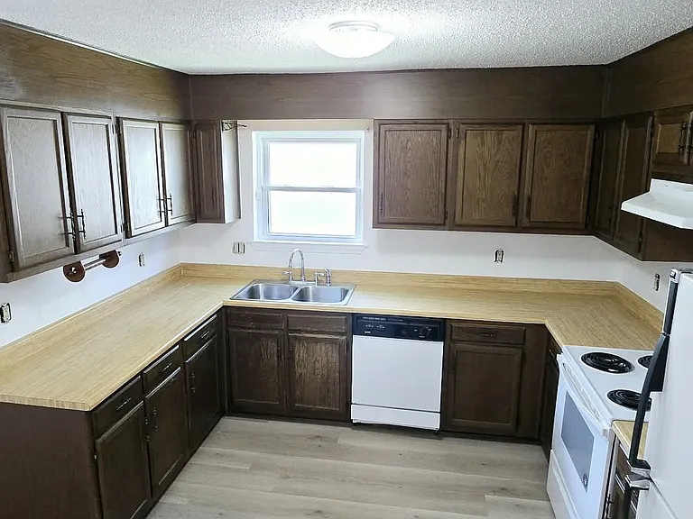 2732 Fairfield Ave — Photo 5