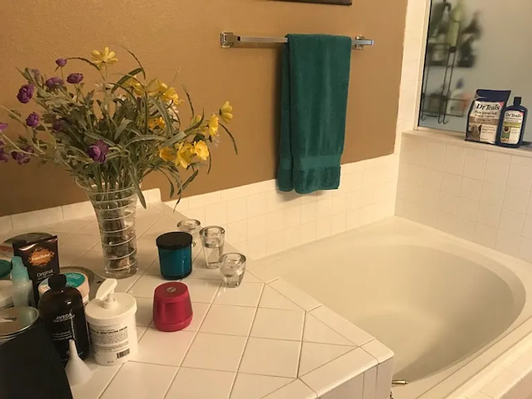 1703 Whitehall Dr #2-H — Photo 14