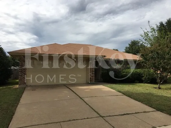 5304 Tamarack Ct, Arlington, TX 76018