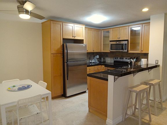 4th image of 4600 Lamont St #126