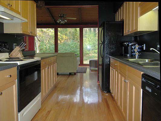 Kitchen (Main Level)