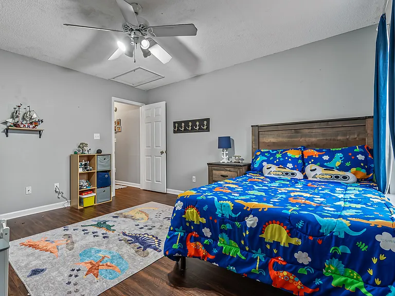 4112 Castellan Dr — Photo 25