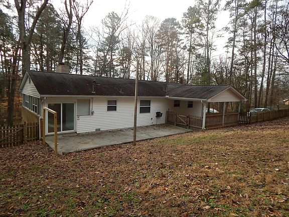 4th image of 2713 Smallwood Dr