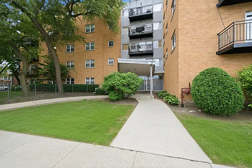 2501 W Bryn Mawr Ave #502 Photo 1