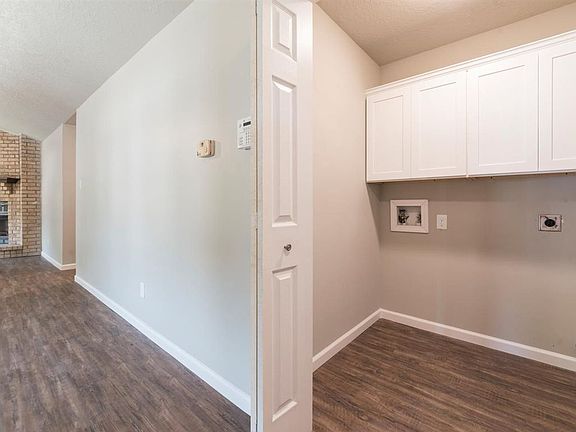 4th image of 12925 Westchester Ln