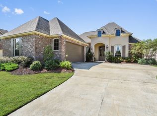 13220 Quail Grove Ave, Baton Rouge, LA 70809