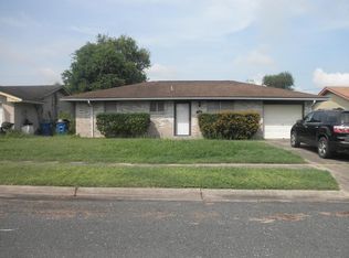 2704 Quarter Horse Dr, Beeville, TX 78102