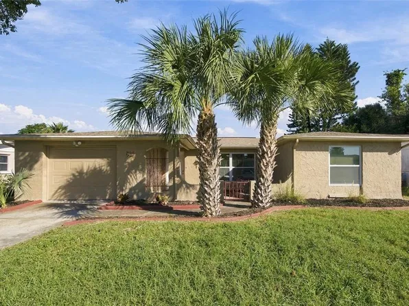 7401 OAK CREST DRIVE, PORT RICHEY, FL 34668