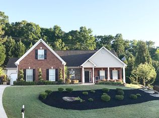 1442 Fountain Lakes Dr, Lawrenceville, GA 30043