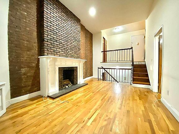 4th image of 105 W 74th St APT 2A