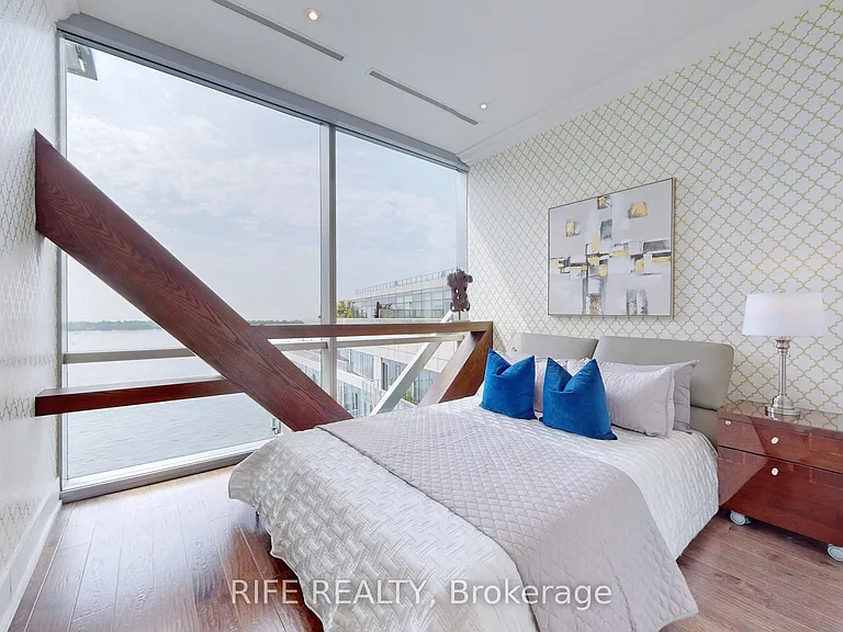 39 Queens Quay E #1208 — Photo 32
