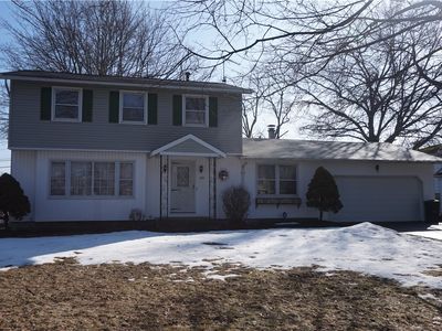 100 Rusty Ln, Rochester, NY, 14626