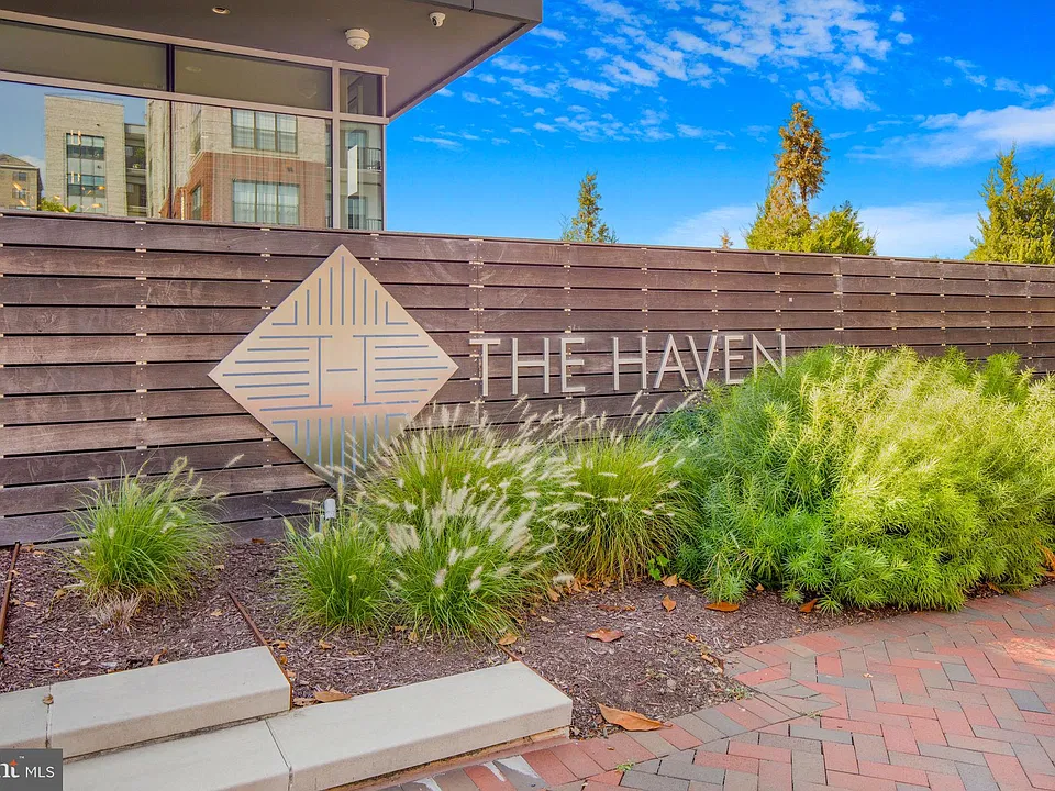145 Riverhaven Dr #125