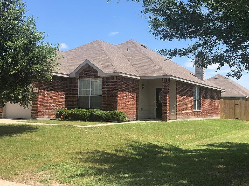 1st image of 218 Stable Dr