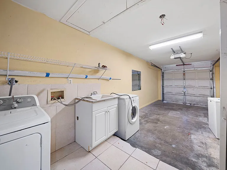 3402 Santa Barbara Blvd — Photo 20