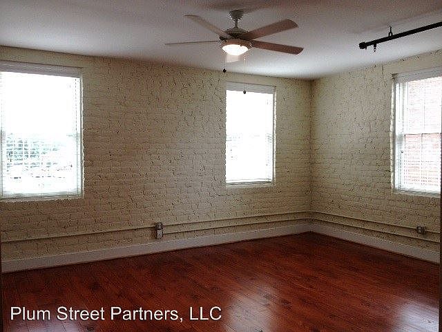 2nd image of 316 E Bank St APT 206