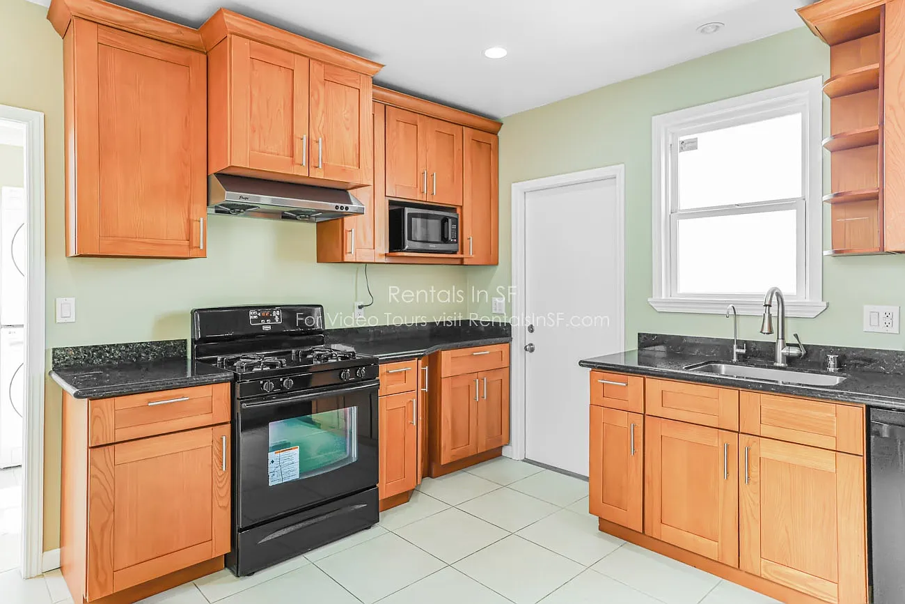 2 bed, 1.0 bath, $3,500 — Photo 4
