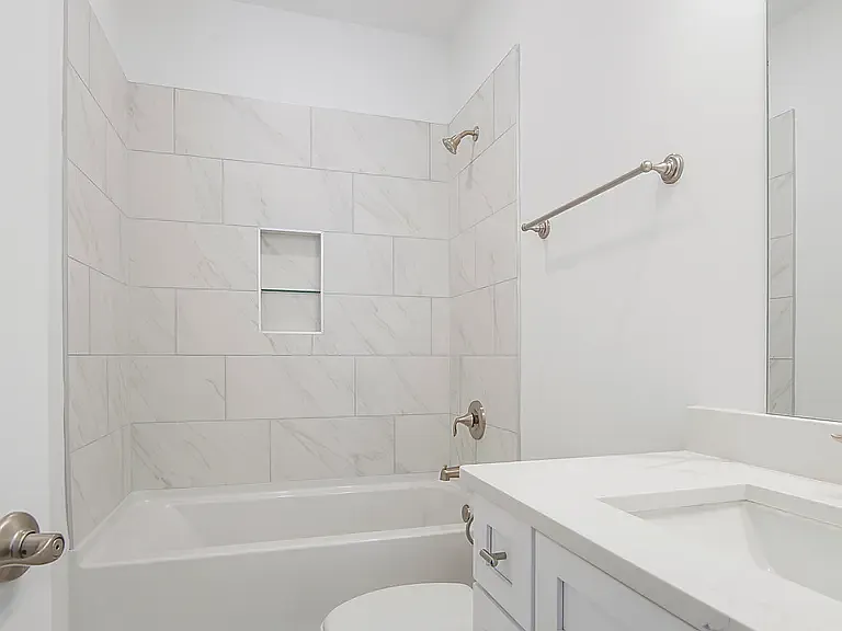 930 Crystal Bayou Blvd — Photo 4