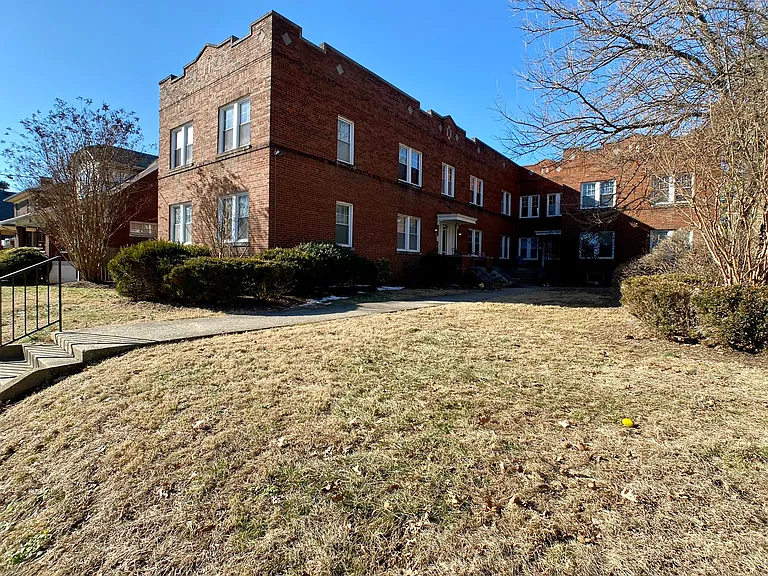 1825 Roanoke Ave #4 — Photo 24