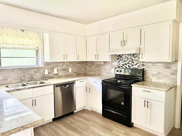 13548 E Shamrock Ave — Photo 3
