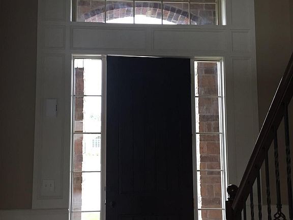 2nd image of 62938 Franklin Park Dr