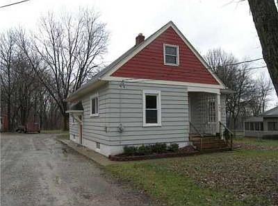 1st image of 592 Lakeview Ave