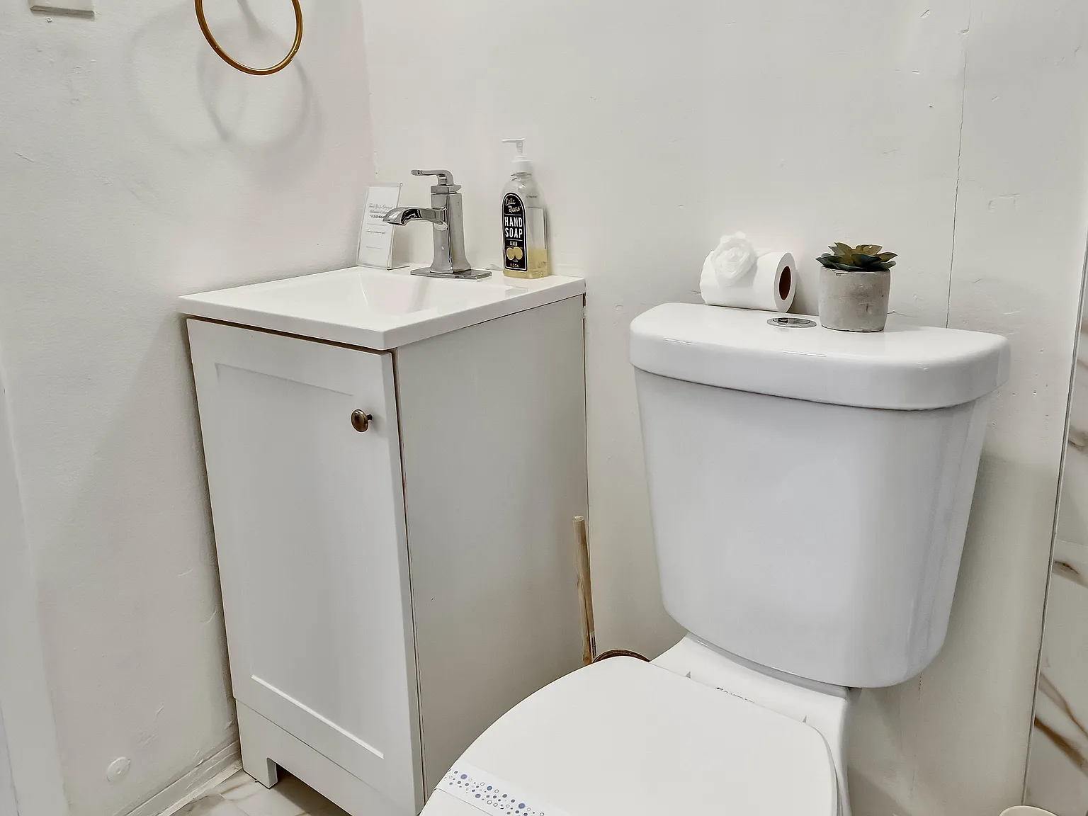 3 bed, 1000 sqft, $2,750 — Photo 3