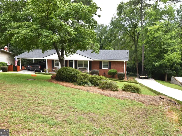 1123 Newport Rd, Macon, GA 31210