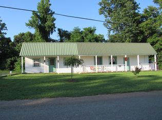1490 Fairview Rd, McMinnville, TN 37110