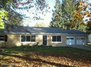 855 Weaver Ave, Kalamazoo, MI 49006
