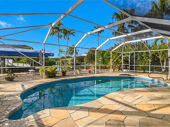 3rd image of 27245 Gasparilla DR